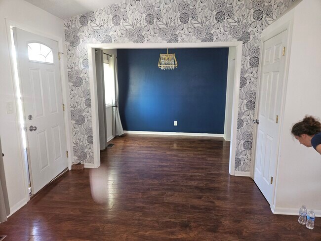 Photo - 2042 Byron Dr