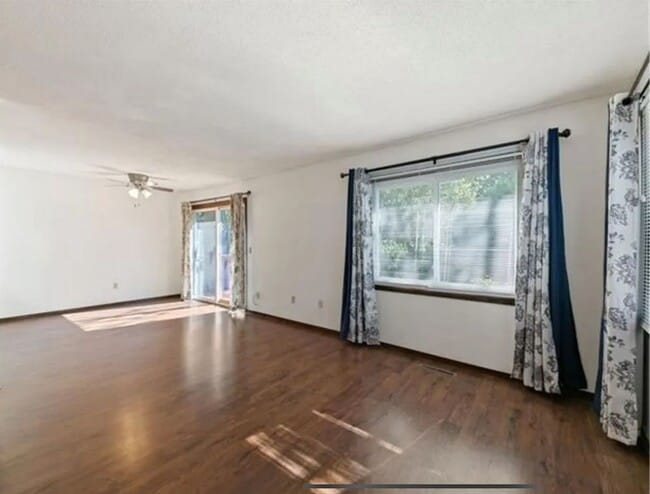 Photo - Spacious 3 bedroom home with a large Yard. Come see for yourself!