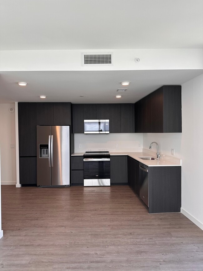 Photo - 342 NE 26th Ter Unidad B8