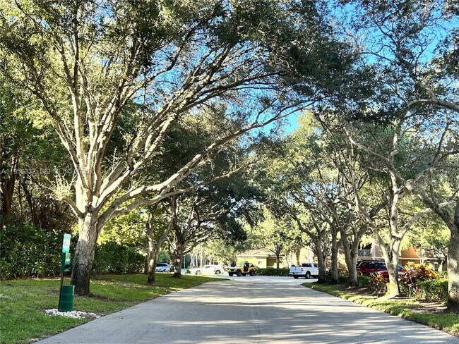 Photo - 5050 Fairways Cir Unit E208