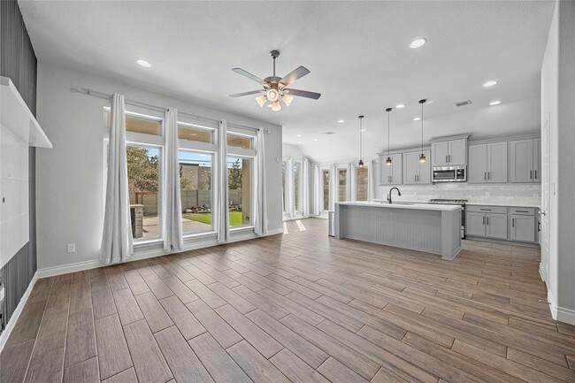 Photo - 169 Belford St