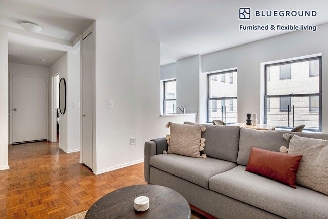 Photo - 360 W 34th St. Unidad SI FL8-ID1309