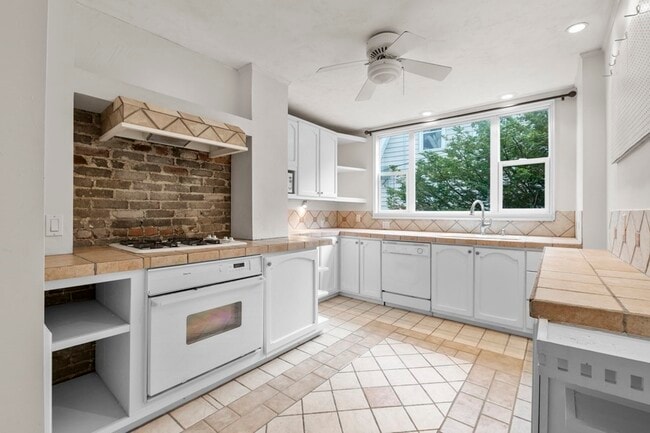 Photo - 60 Brooksdale Rd Unit #1