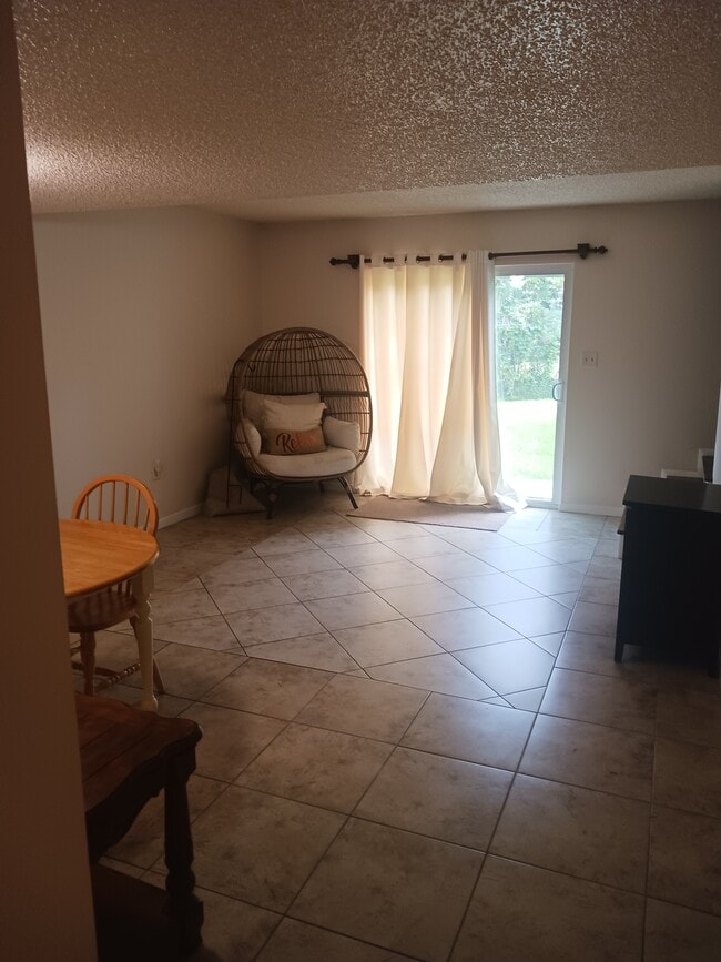Photo - 1525 SE 25th St Unidad B