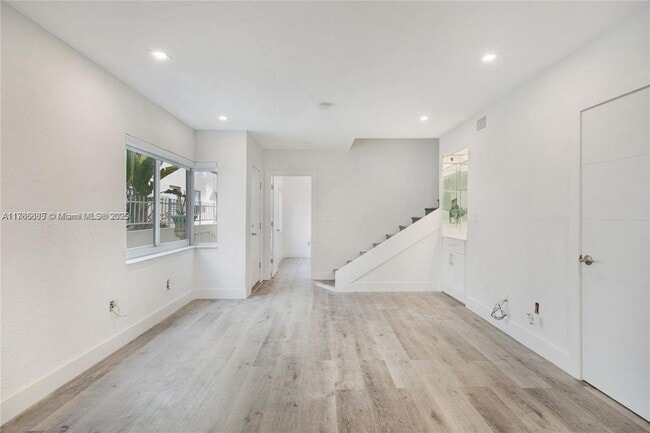 Photo - 726 Jefferson Ave