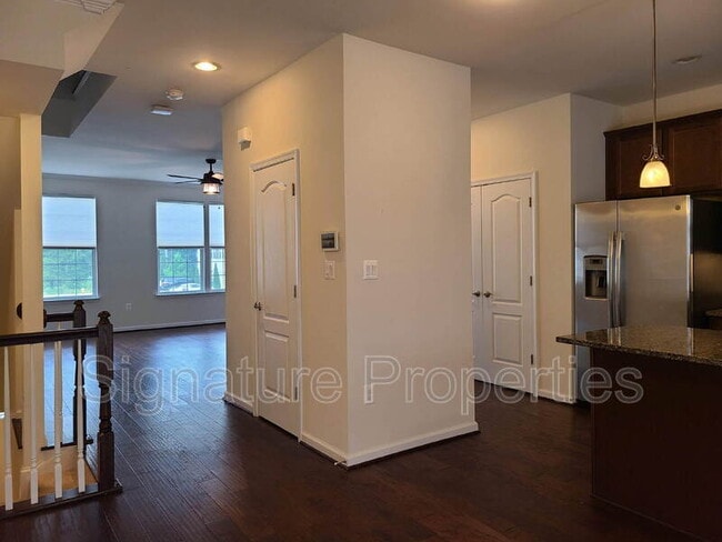 Photo - 316 Tree Line Dr