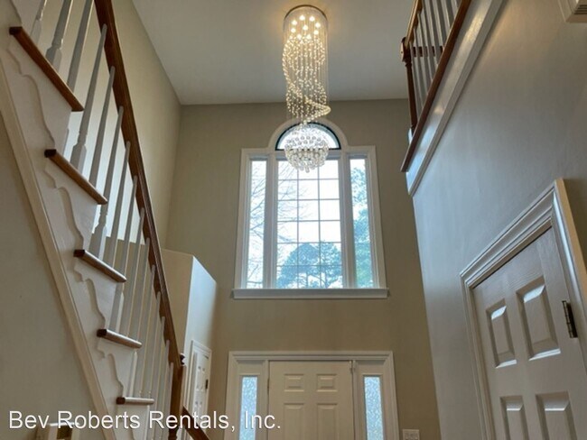 Photo - 4 br, 2.5 bath House - 100 Halpen Drive