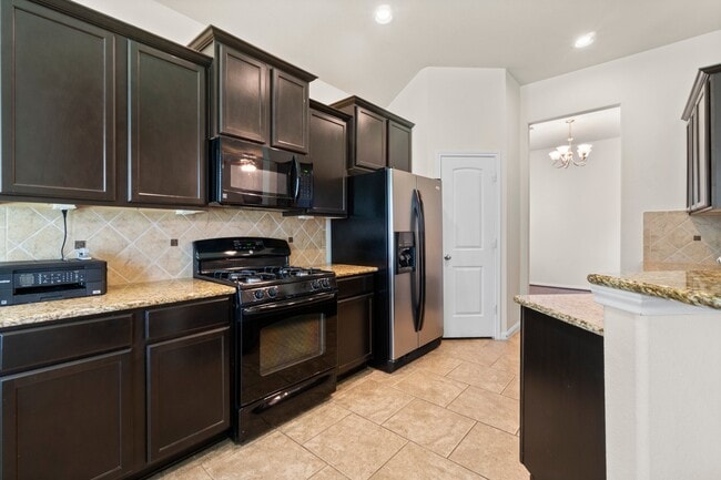 Photo - 118 Red Deer Pl