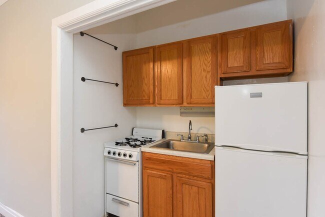 Photo - 3824 N Fremont St Unit 512