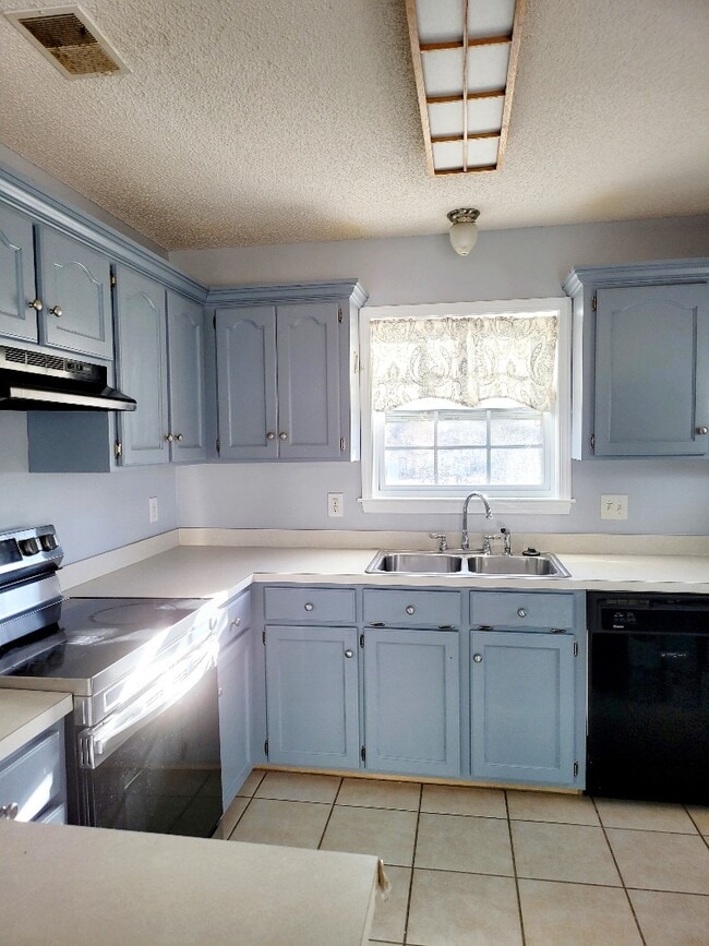 Photo - 114 Wild Fern Ct