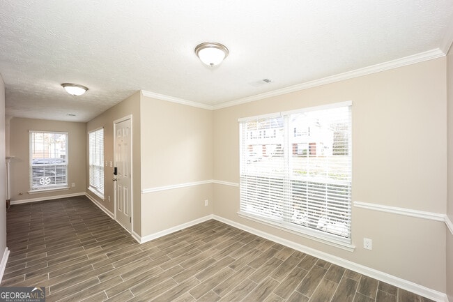 Photo - 1163 Millwood Dr