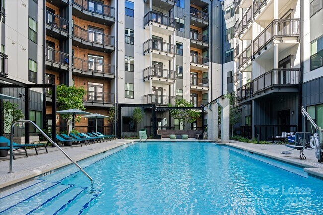 Building Photo - 110 Razades Wy Unit A1