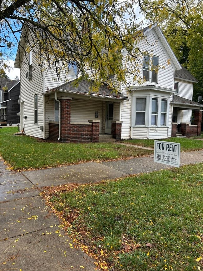 Building Photo - 424 N Michigan St Unit A