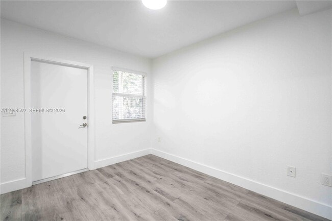 Photo - 1950 NW 2nd Ct Unit 2