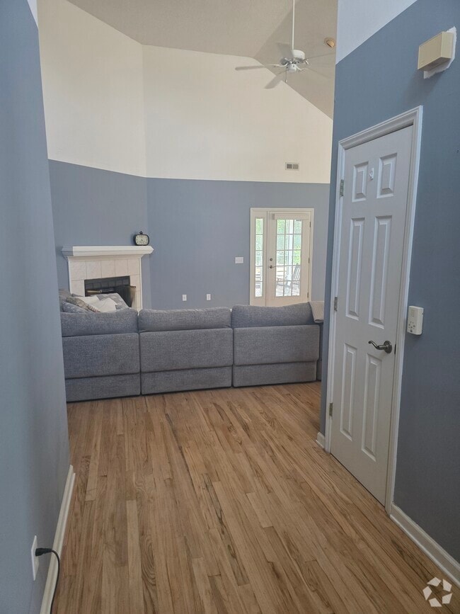 Building Photo - 8803 Whaley Cir Rental