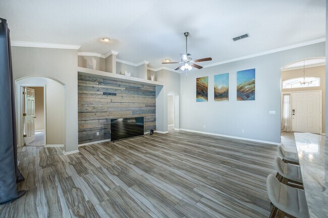 Photo - Stunning 4-Bedroom Home with Private Pool ...