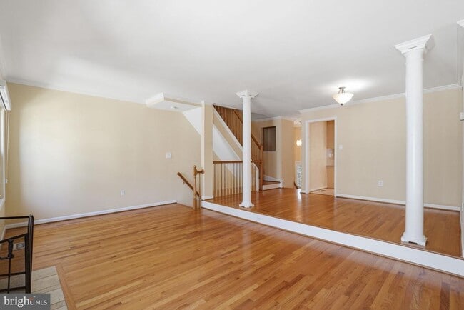 Photo - 2391 Hunters Square Ct