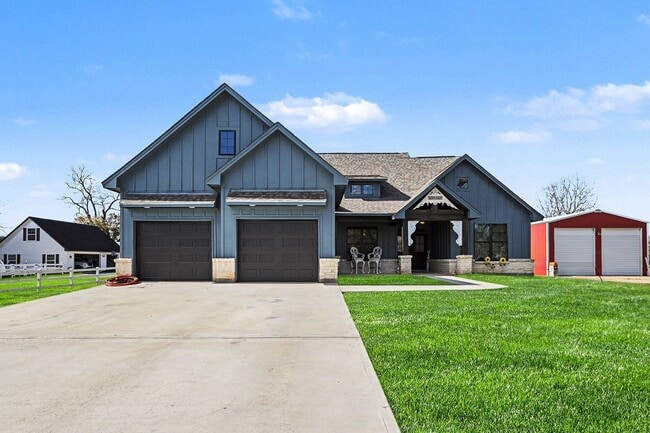 Photo - 444 Mill Rd