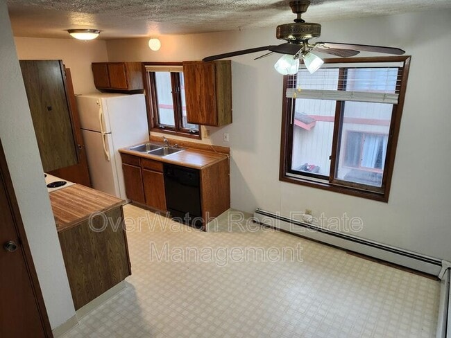 Photo - 8116 Boundary Ave