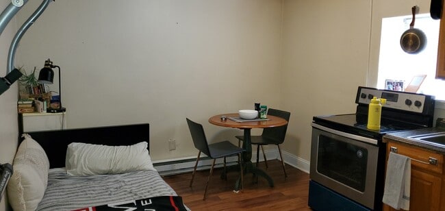 Photo - 5000 Locust St