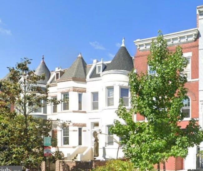 Building Photo - 2014 1st St NW Unit 2014 1st St NW BMNT