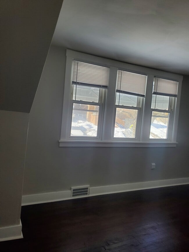 Building Photo - 3152 Sorento St Unit 1st floor