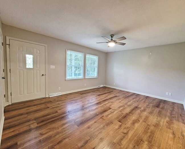 Photo - 8600 Reedy Creek Rd