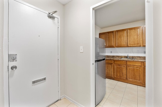 2775 Apartments