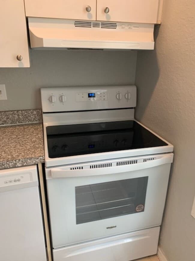 Photo - 1 Bed/1 Bath Condo in MetroWest ...