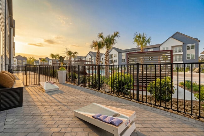 Expansive ground floor apartment patio
