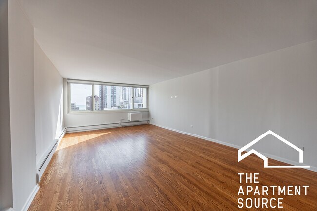 Photo - 1344 N Dearborn St Unit 17G