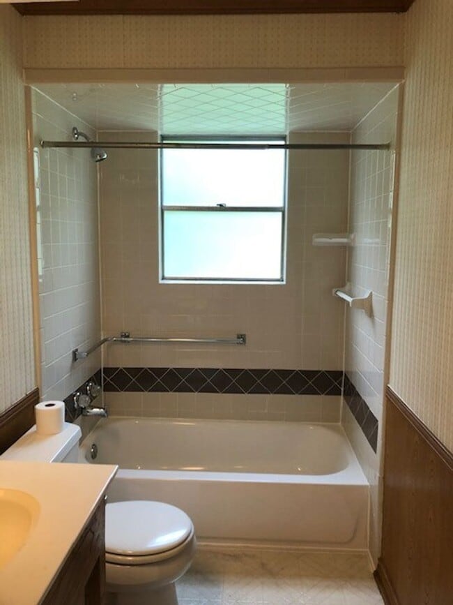 1100 Esma House Greenville Rental For Rent in Greenville, TX