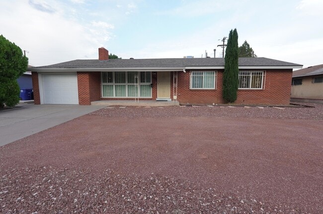 Photo - 2806 San Pedro Dr NE