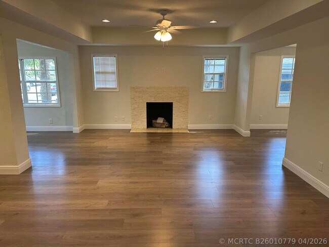 Photo - 340 Walton Blvd