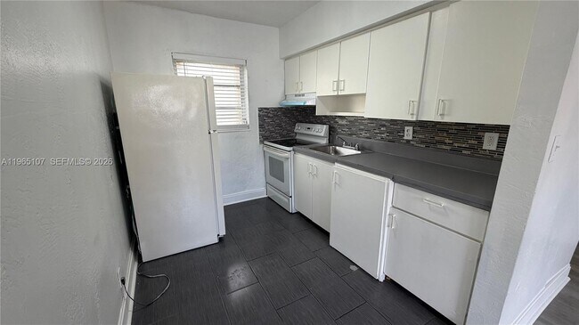 Photo - 6300 Miramar Pkwy Unidad 4