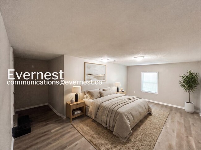 Photo - 4 Bed, 2 Bath Home with Fenced Yard and Parking / Pet-Friendly / Available Soon!