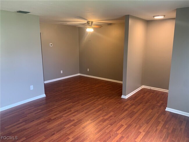 Photo - 4520 SW 7th Pl