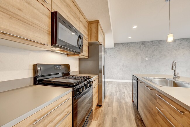 Photo - $2,795 - 3 bed, 3.5 bath located in Lakewood with AC, and In Unit Laundry!