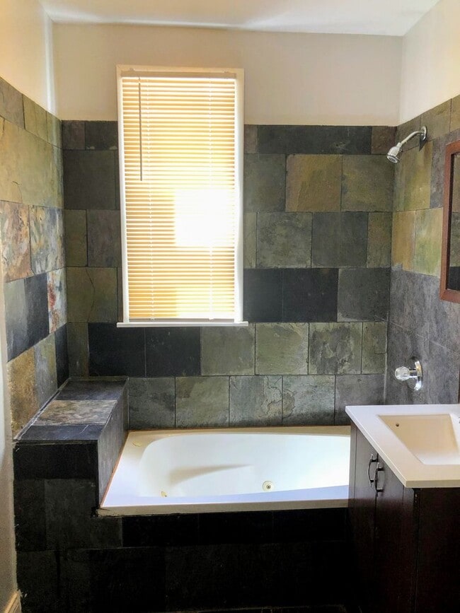 Photo - 6735 S Laflin St Unit 1st floor