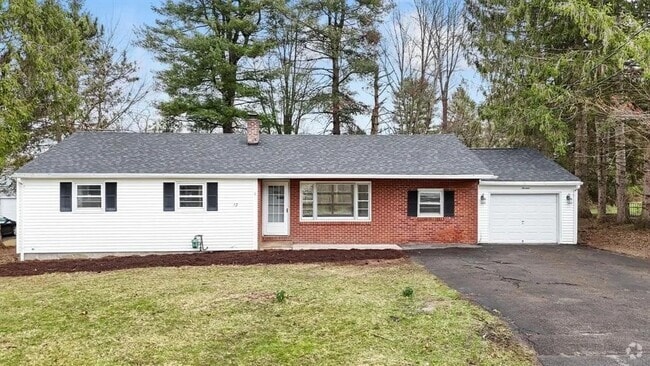 Building Photo - 13 Brookside Ave W Rental