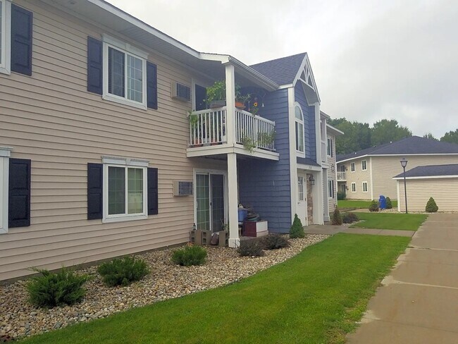 Building Photo - 815 Country Way Rental