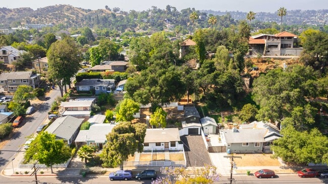 Photo - 1942 Chickasaw Ave