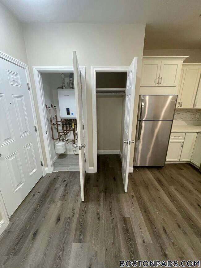 Photo - 191 N Common St Unit 305