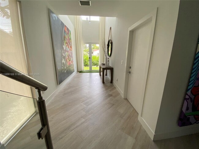 Photo - 2931 SW 27th Terrace