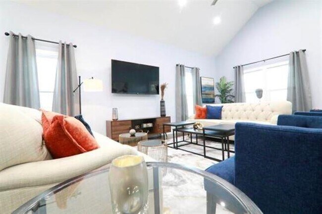 Photo - 1673 Fairway Dr