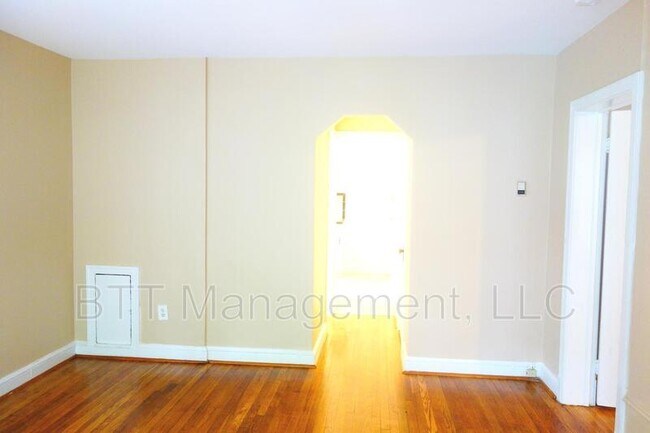 Photo - 8409 Greenwood Ave Unidad #1