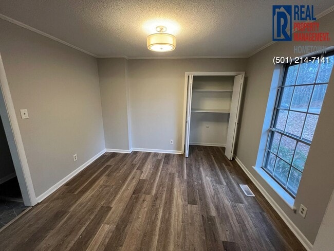 Photo - 6901 Archwood Dr