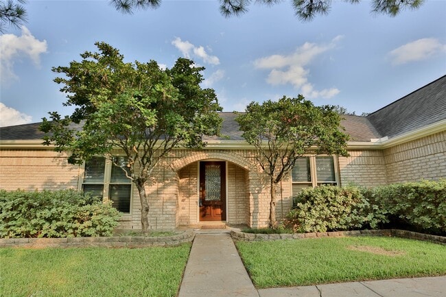 Photo - 7110 Yardley Dr