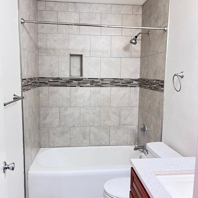 Photo - 1604 Belmoor Ave