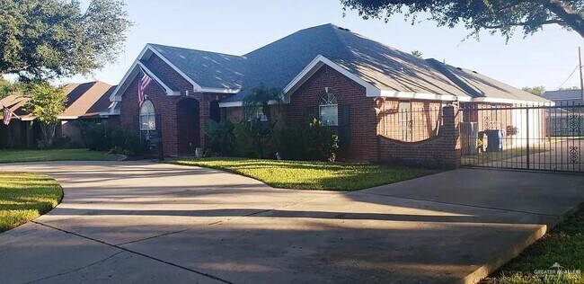 Photo - 24 Lark Ave
